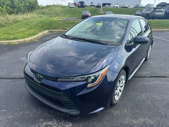 Used 2024 Blueprint Toyota LE image 7