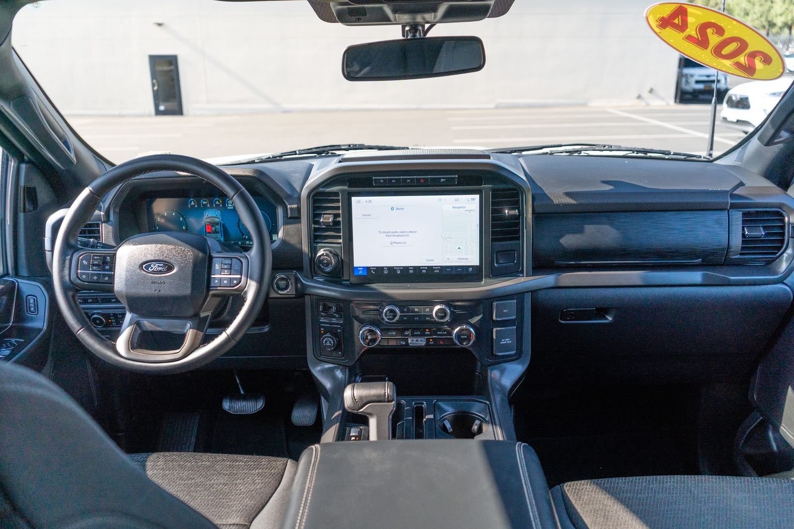 Used 2024 Oxford White Ford XLT image 16
