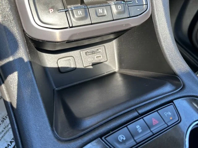 Used 2021 White GMC AT4 image 25