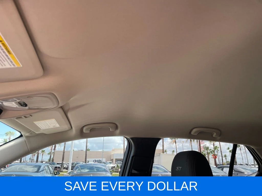 Used 2026 White Buick Sport Touring image 21