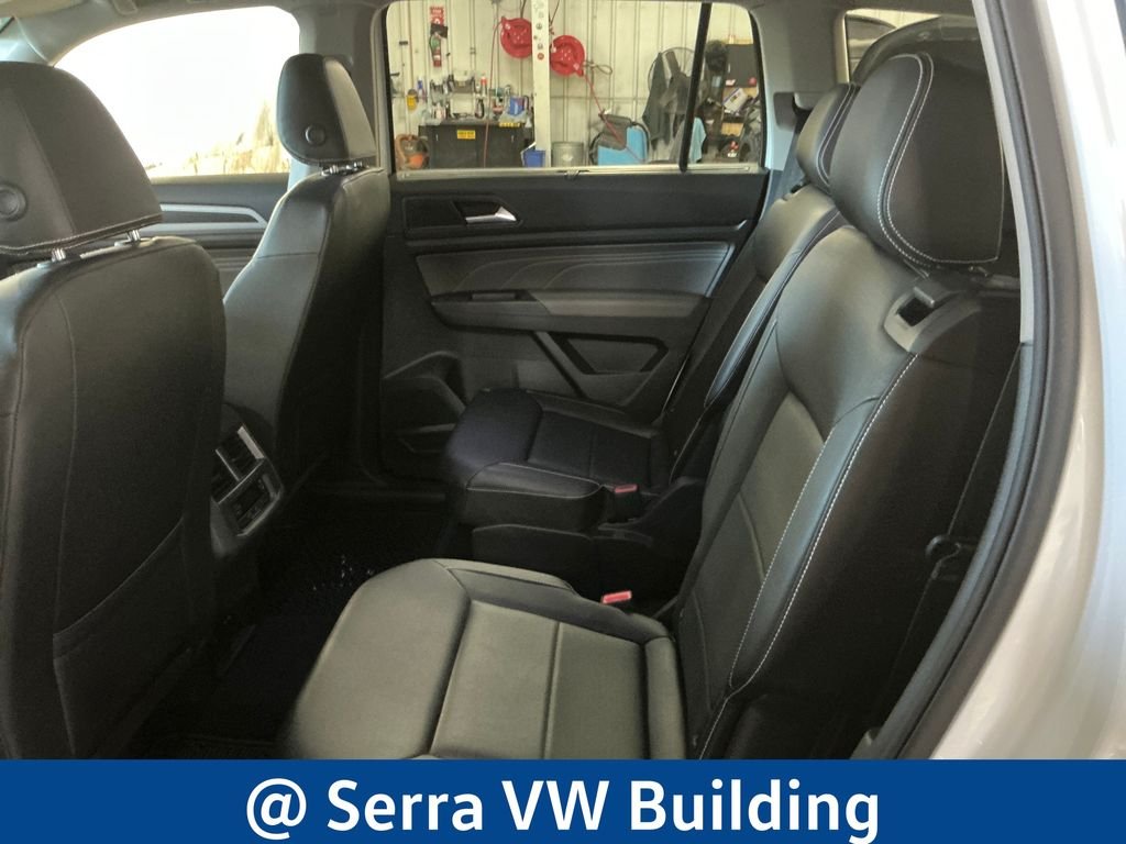 Used 2023 Pure White Volkswagen 3.6L V6 SE w/Technology image 29