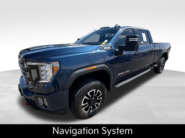 Used 2023  GMC AT4 image 1
