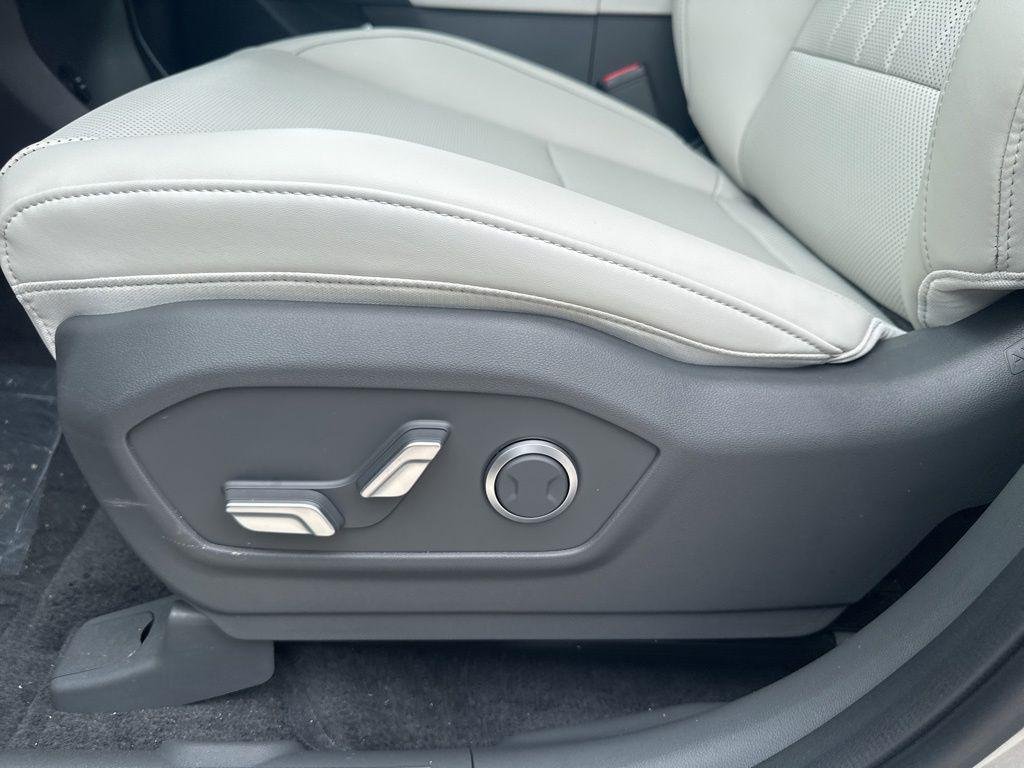 New 2026 Silver Hyundai SEL AWD image 10