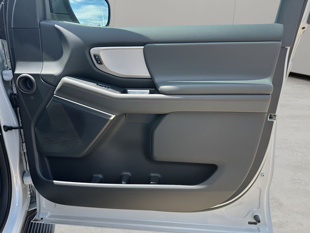 2025 Ford Expedition Active - Photo 24