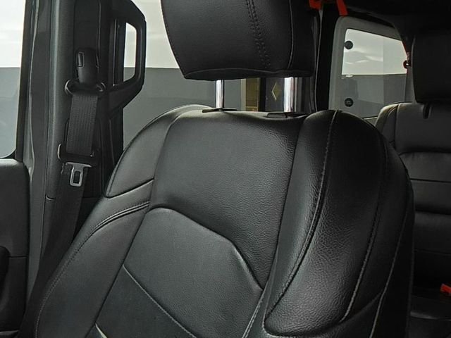 Used 2021 Gray Jeep Unlimited Sahara Altitude image 39