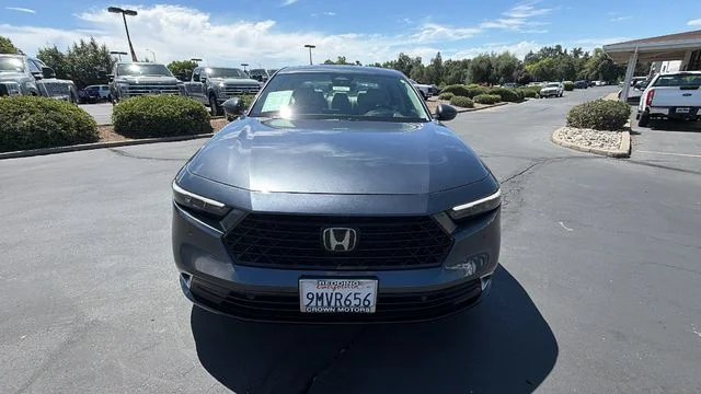 Used 2024  Honda Touring image 8