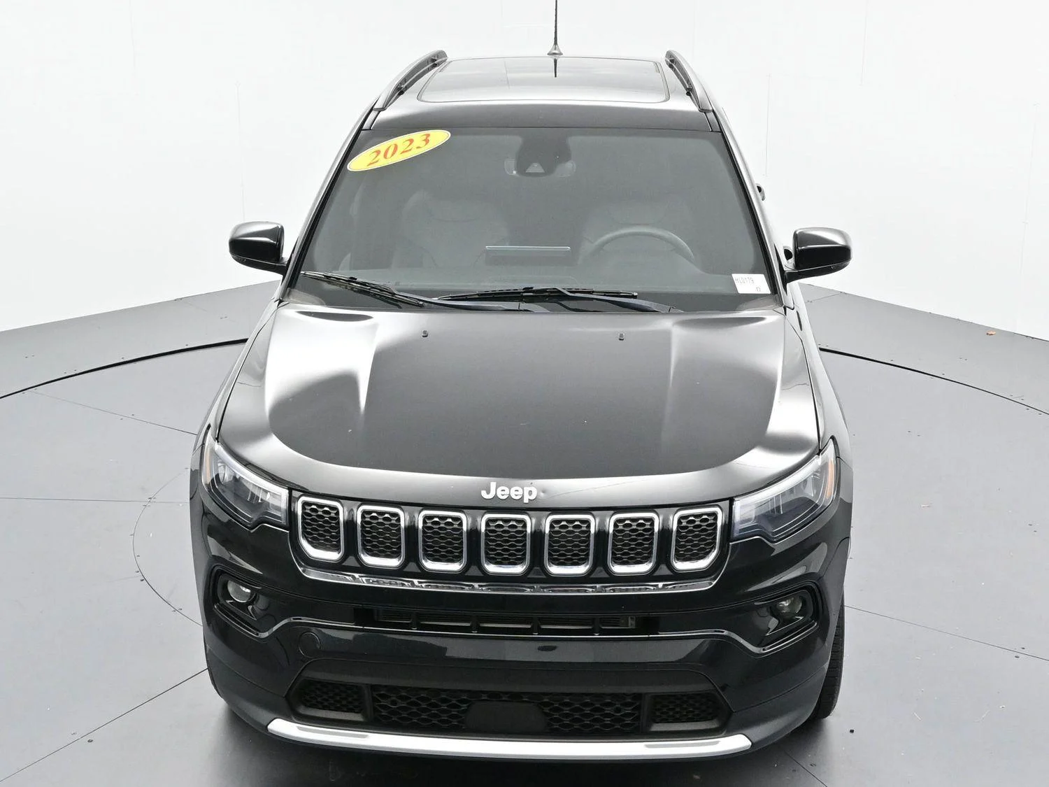 Used 2023 Diamond Black Crystal Pearlcoat Jeep Limited image 41