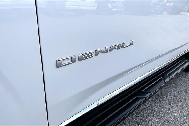 Used 2023 White GMC Denali image 8