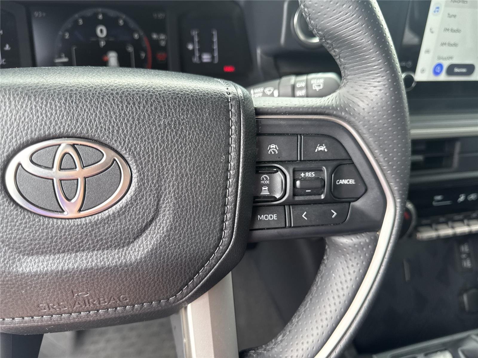Used 2025 Ice Cap Toyota SR5 image 23