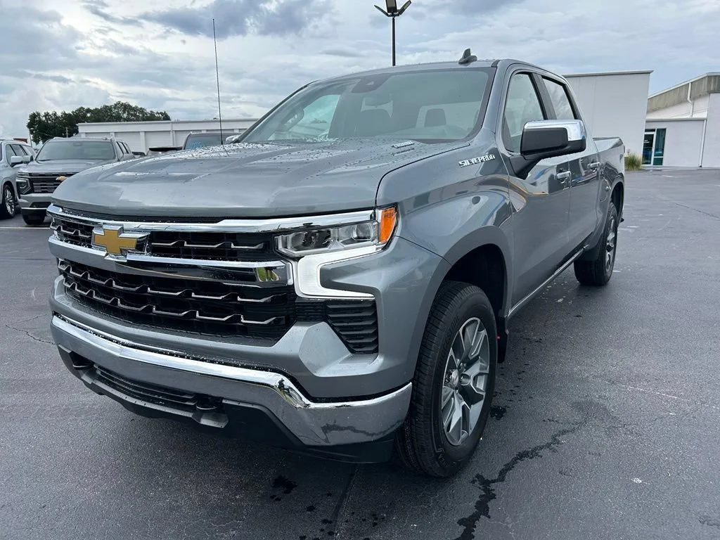 2026 Chevrolet Silverado 1500 LT - Photo 3