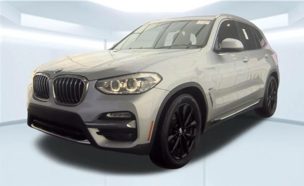 Used 2019 Silver BMW xDrive30i image 17