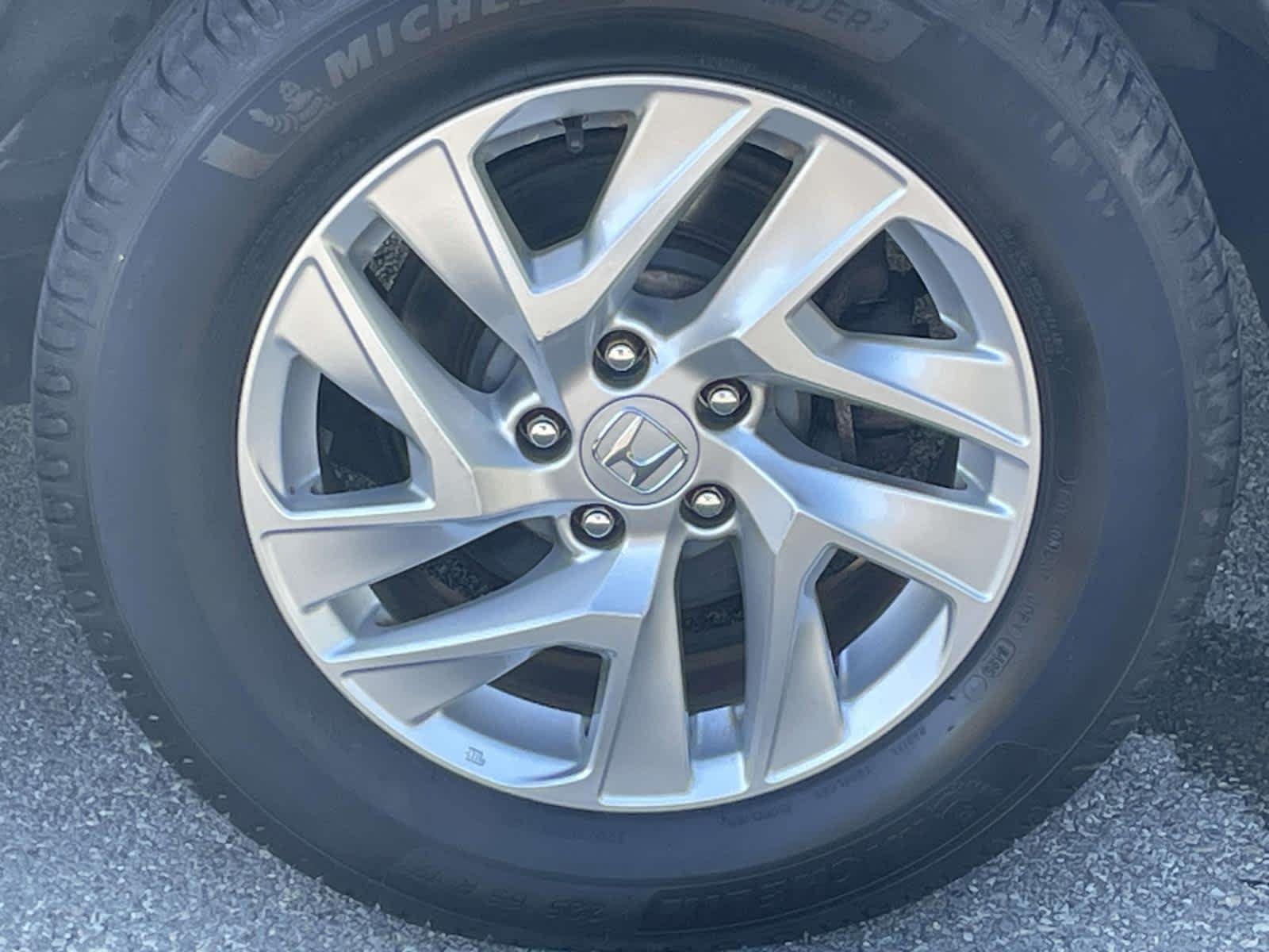 Used 2015 Alabaster Silver Metallic Honda EX image 21