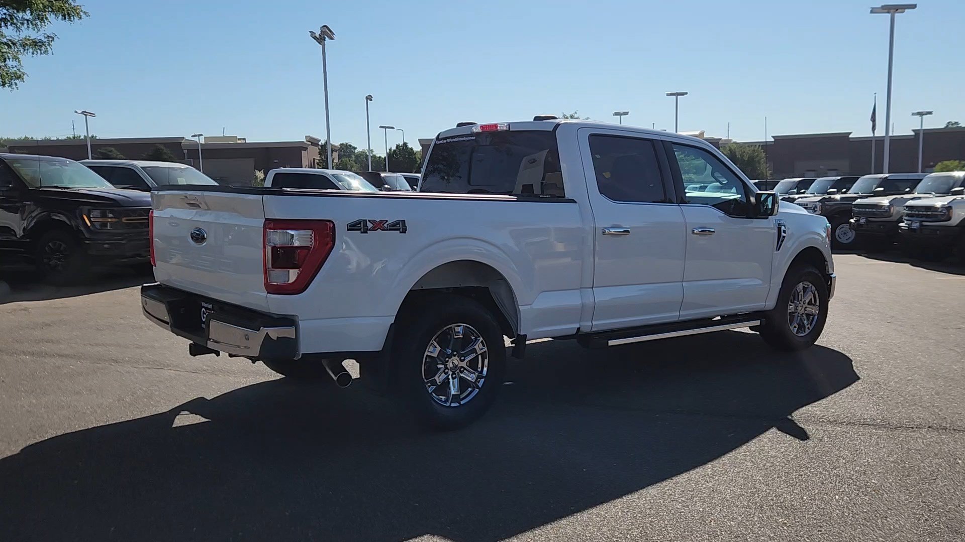 Certified Used 2023 Avalanche Ford LARIAT image 13