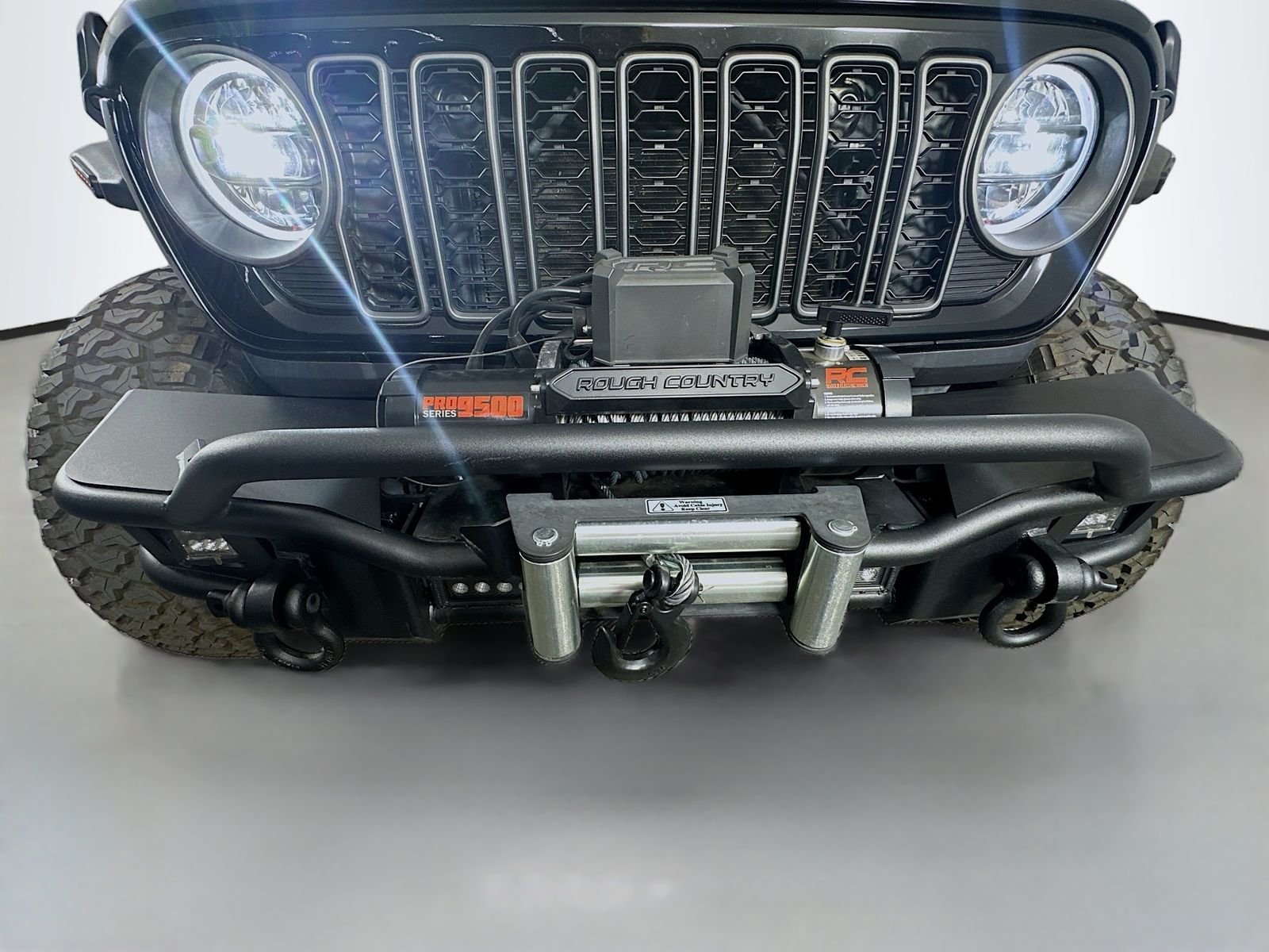 Used 2025 Black Clearcoat Jeep Rubicon image 31