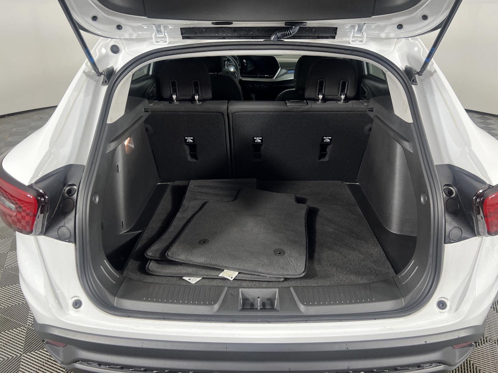 Used 2024 Summit White Chevrolet LS image 17