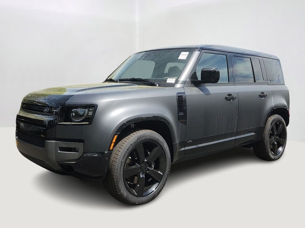 2026 Land Rover Defender 110 V8 P525's photo