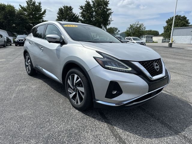 Used 2024 Silver Nissan SL image 11