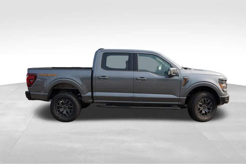 New 2026 Gray Ford Tremor image 2