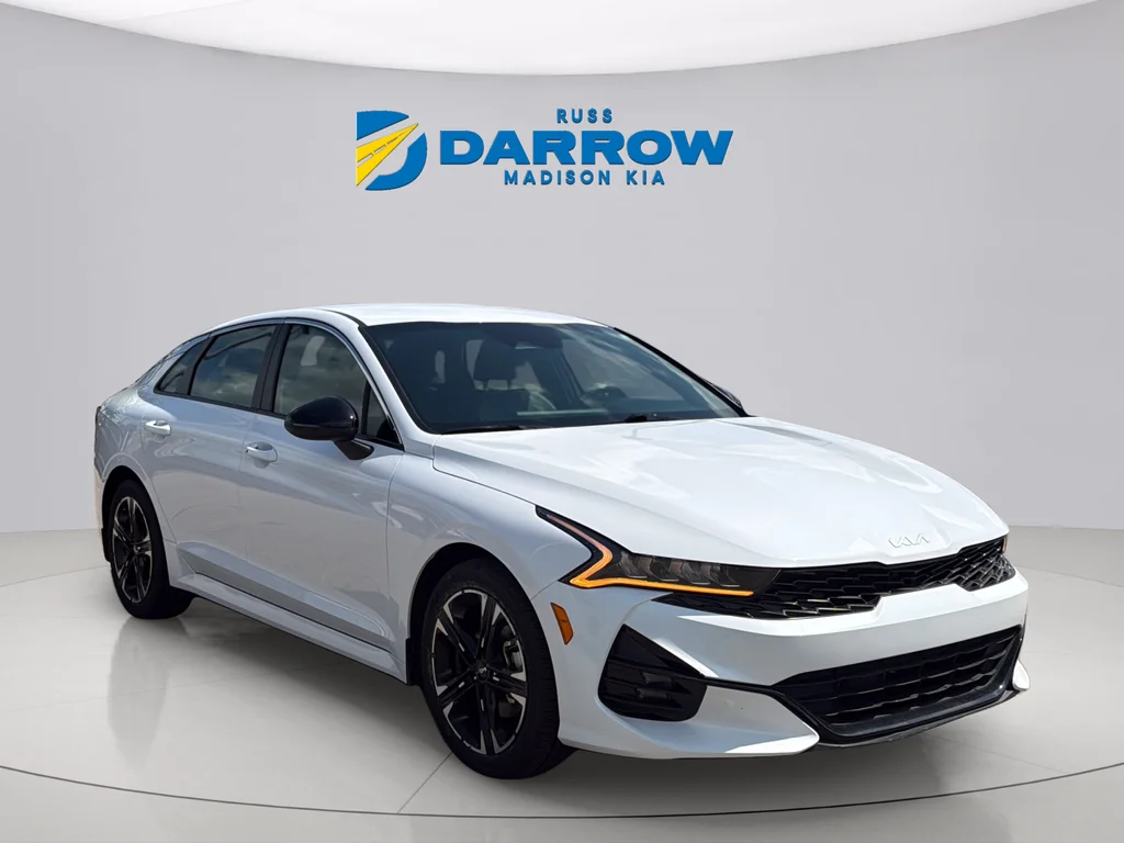 Used 2023 Glacial White Pearl Kia GT-Line image 7
