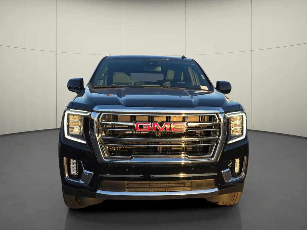 Used 2024 Onyx Black GMC SLT image 2