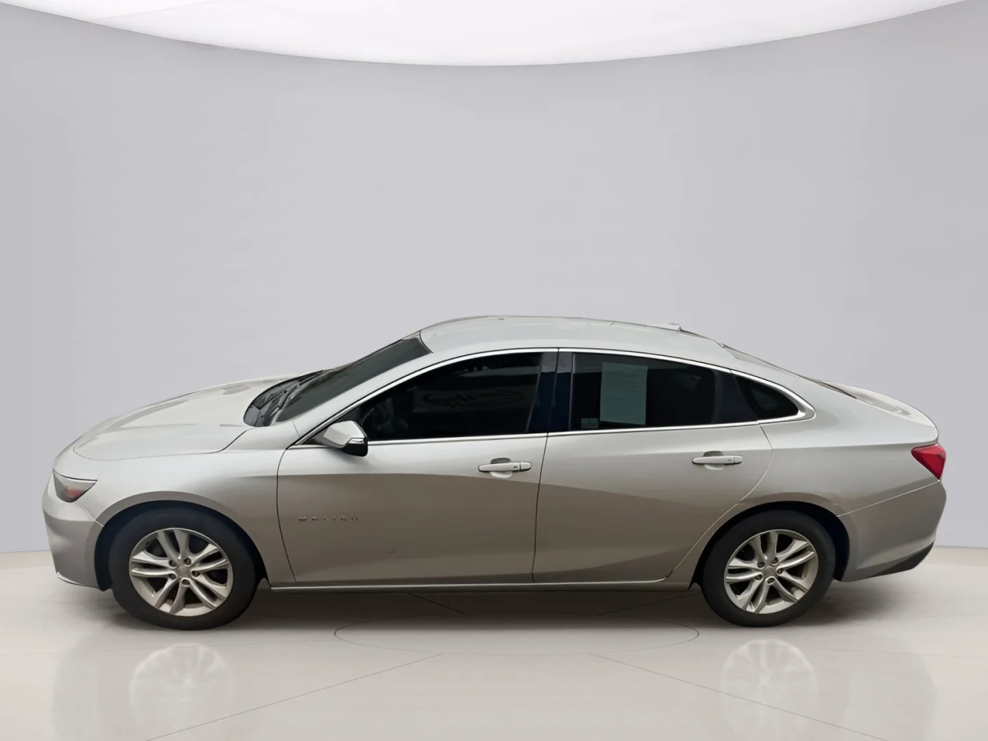 Used 2017 Silver Chevrolet 1LT image 2