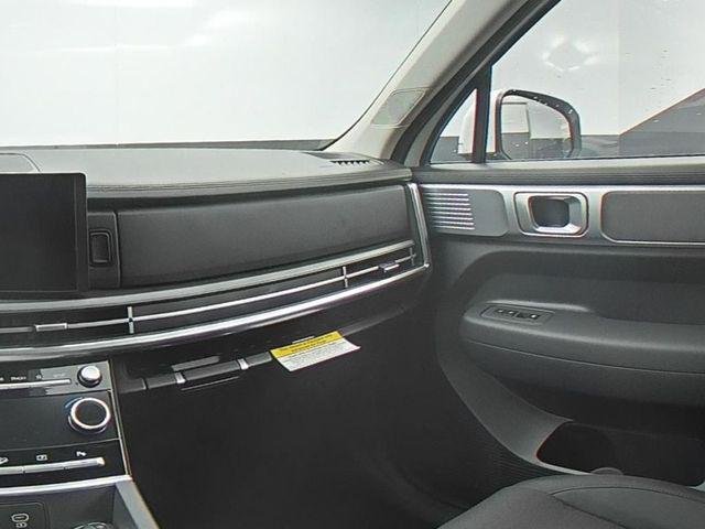 New 2026 White Hyundai SE image 34