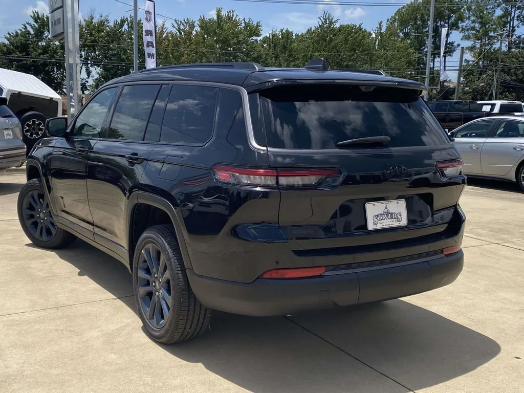 New 2026 Diamond Black Crystal Pearl-Coat Exterior Paint Jeep 85th Anniversary Edition image 4