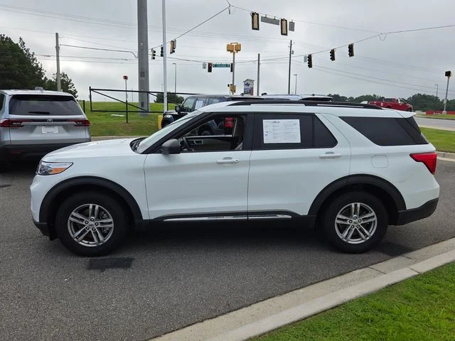 Used 2020 White Ford XLT image 4