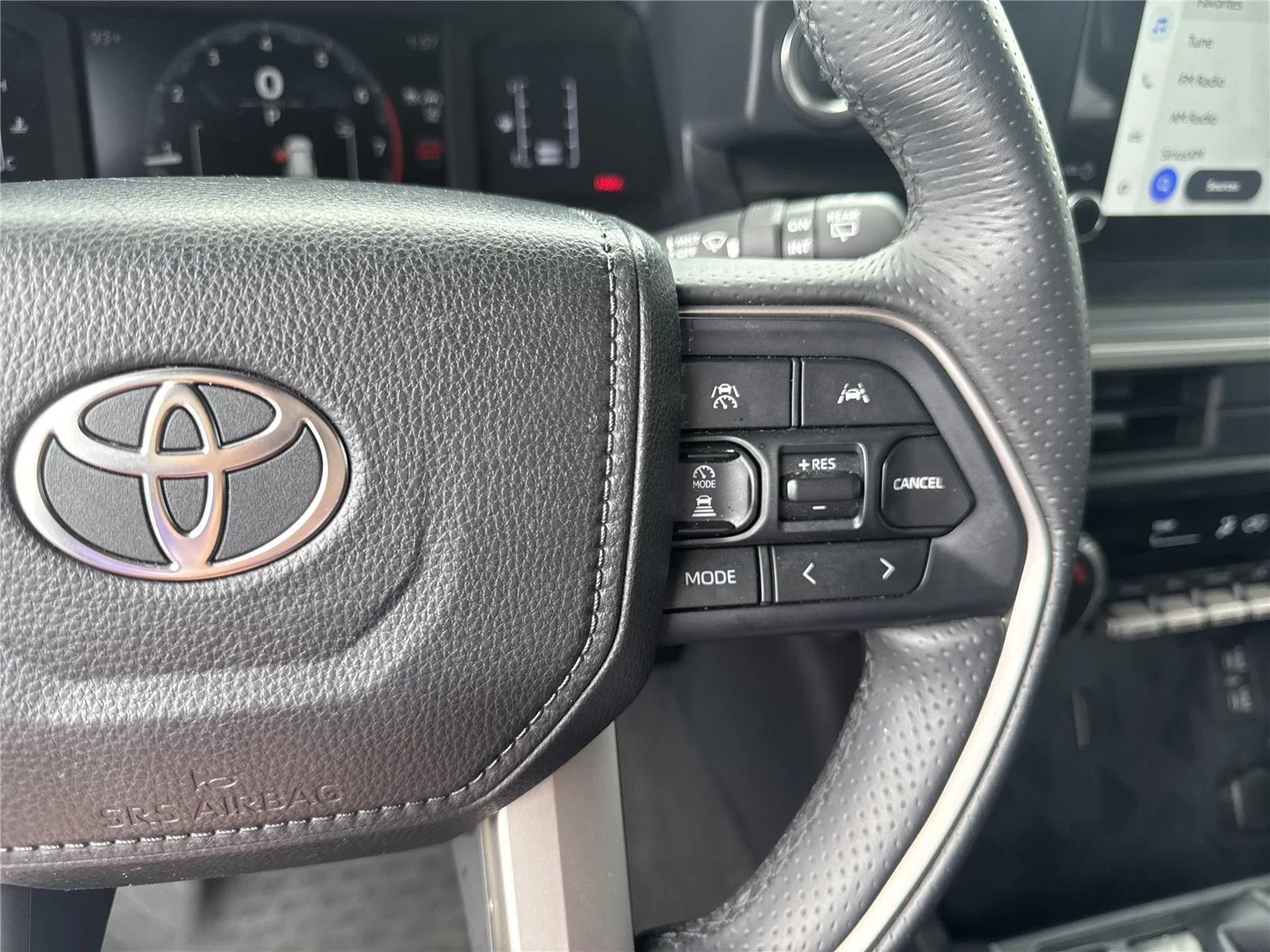 Used 2025 Ice Cap Toyota SR5 image 23