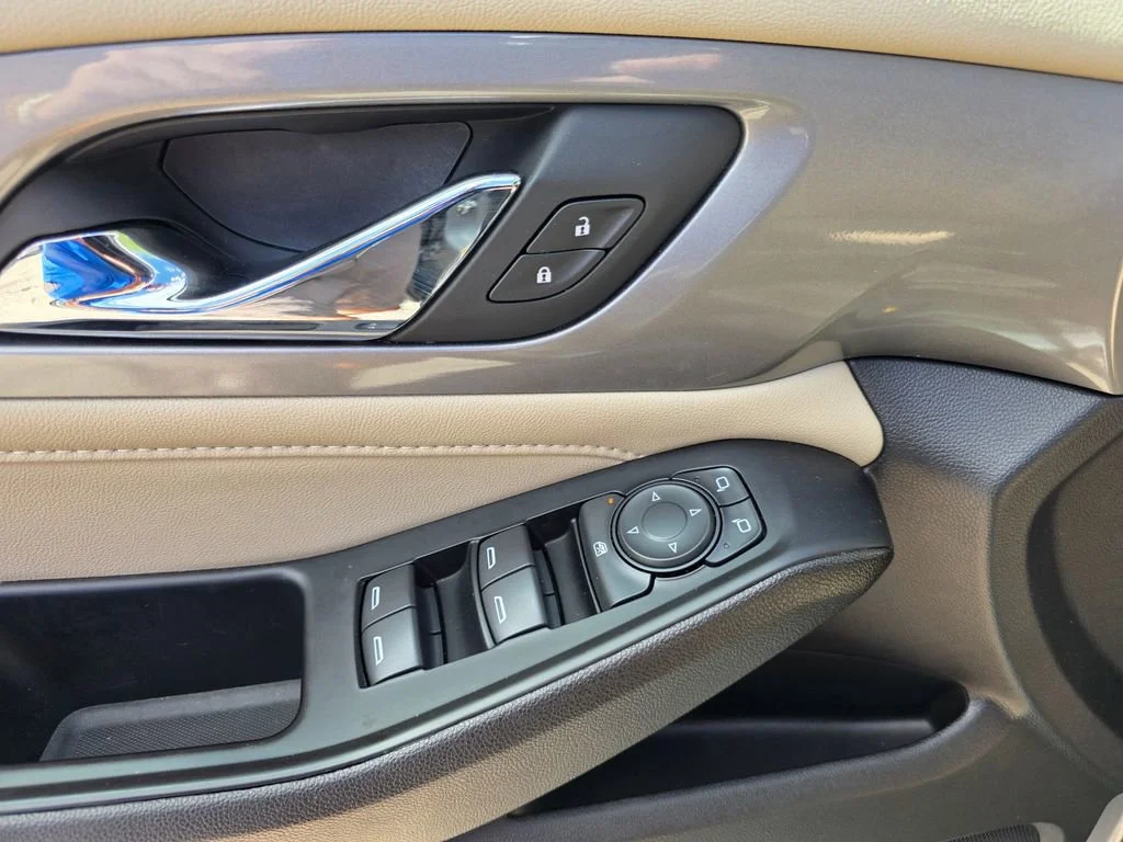 Used 2023 Sterling Gray Metallic Chevrolet LS image 10