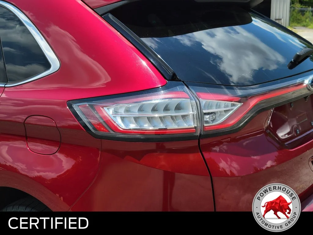 Used 2018 Red Ford SEL image 13