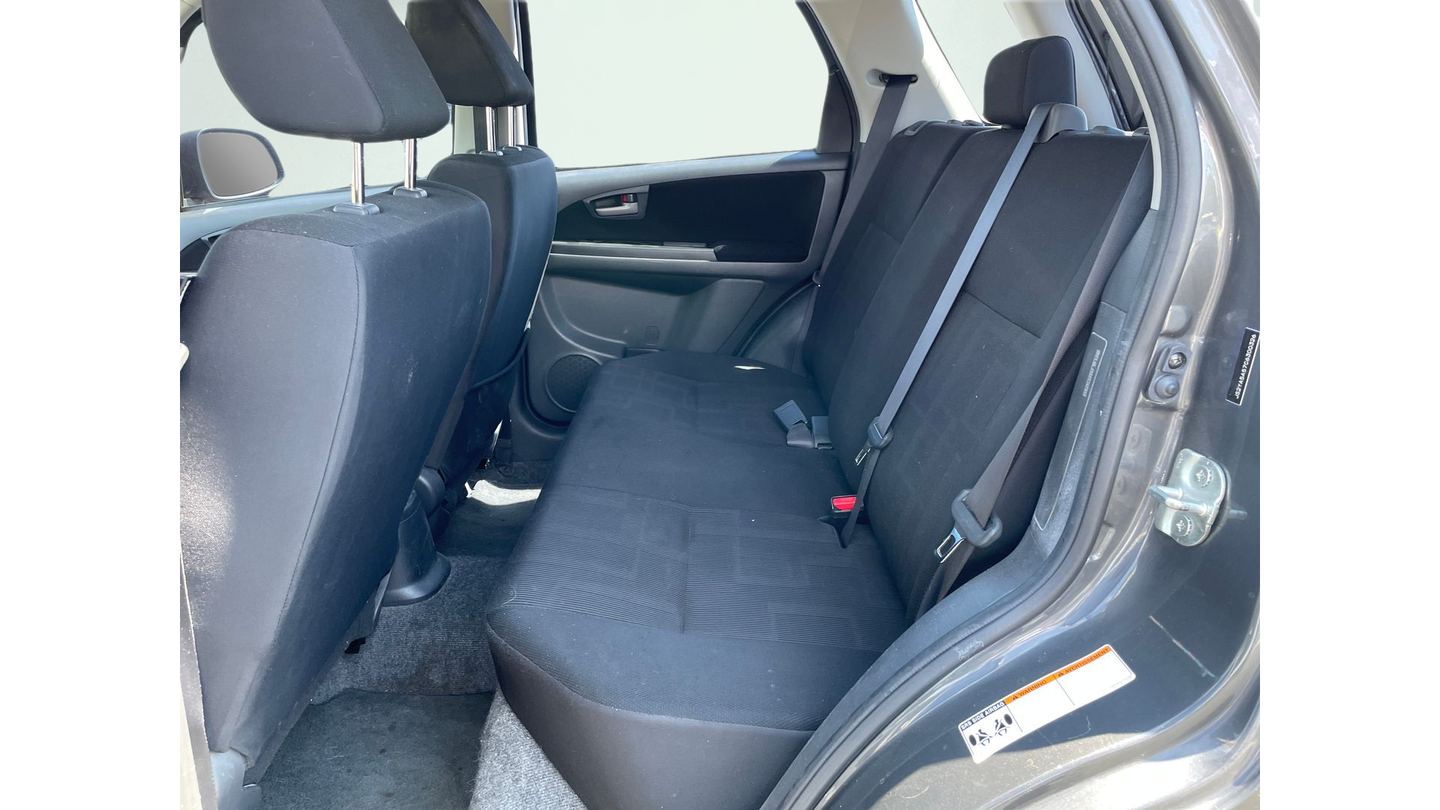 Used 2012 Gray Suzuki Base image 12