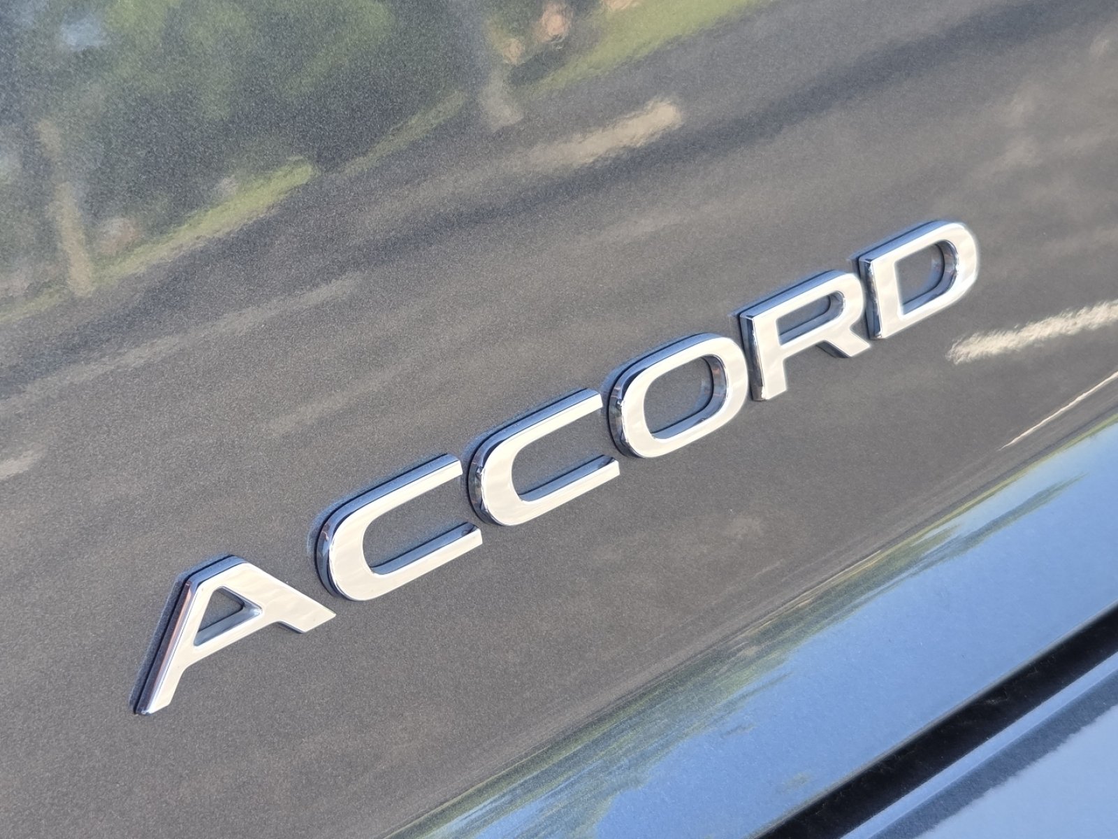 Certified Used 2025 Meteorite Gray Metallic Honda SE image 14