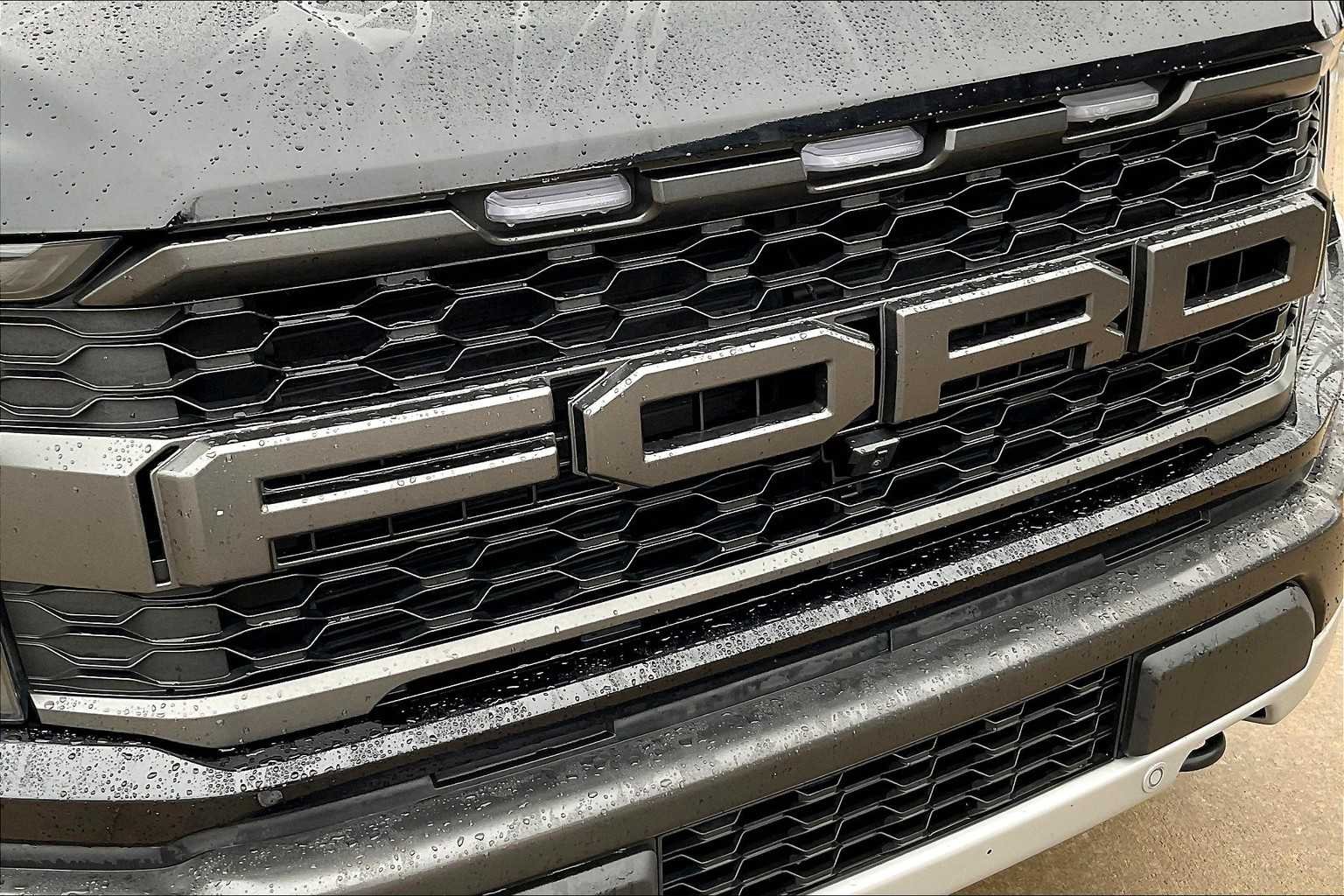Used 2023 Agate Black Metallic Ford Raptor image 27