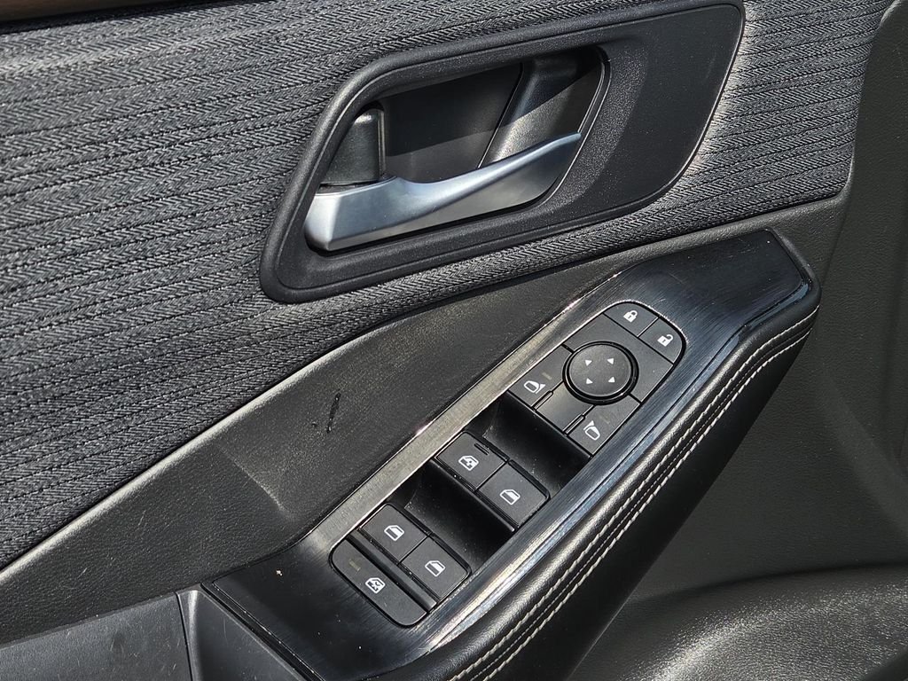 Used 2023 Gun Metallic Nissan SV image 11