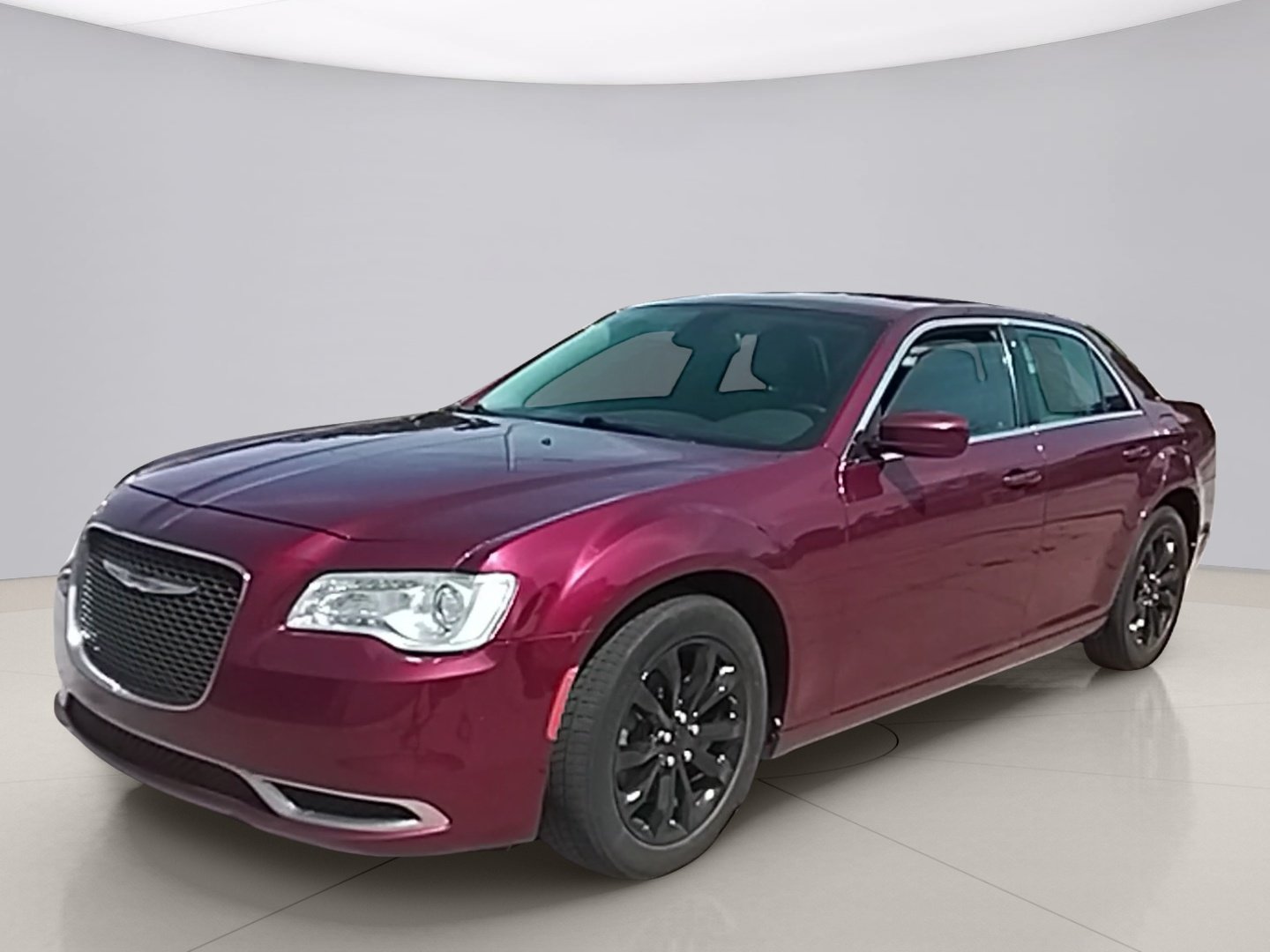 Used 2017 Red Chrysler S image 1