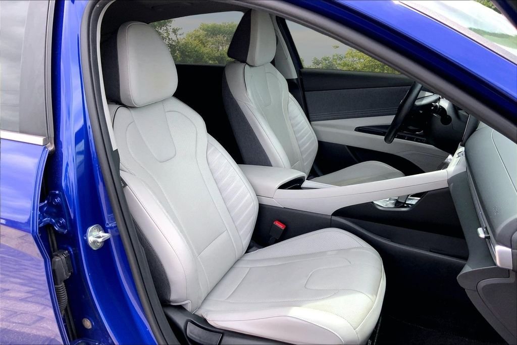 Used 2022 Blue Hyundai Limited image 26