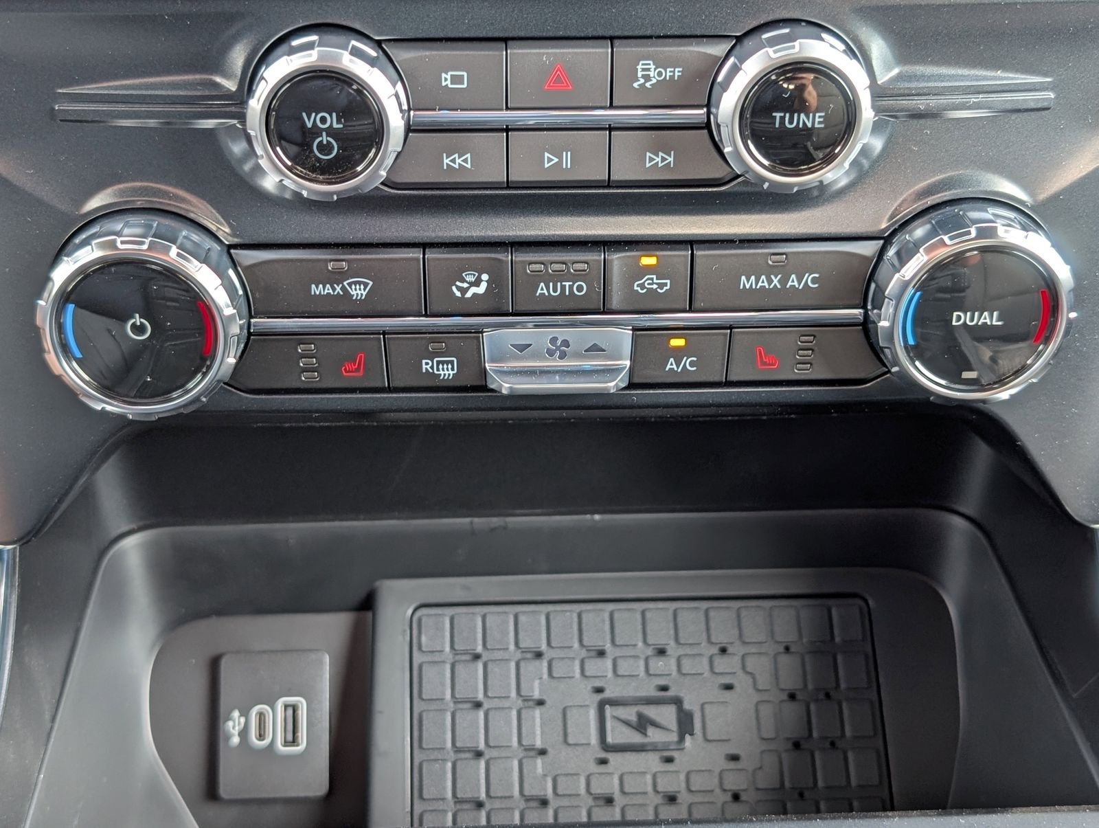 New 2026 Oxford White Ford XLT image 19