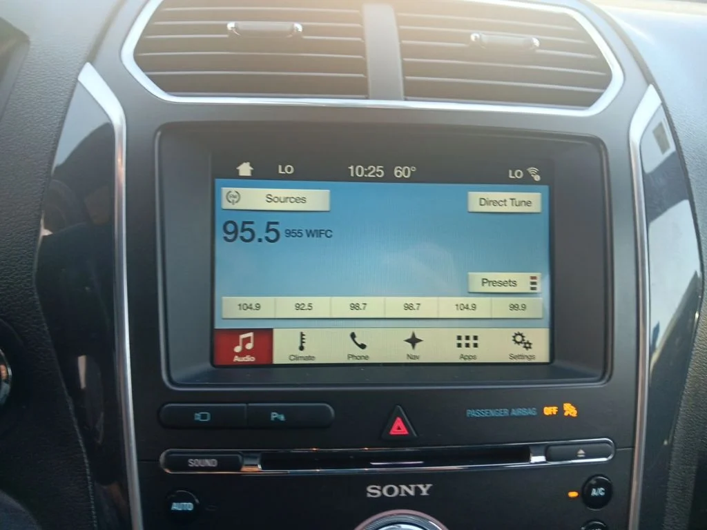 Used 2017 Magnetic Ford Limited image 18