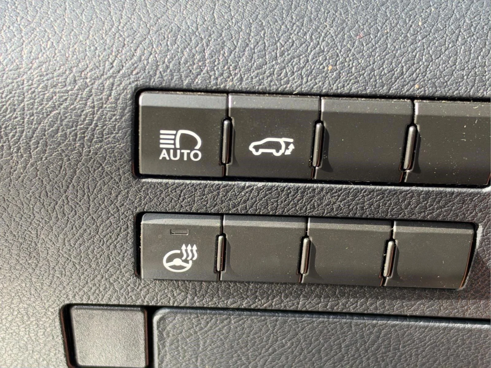 Used 2019 Silver Lining Metallic Lexus RX 350L Premium image 24