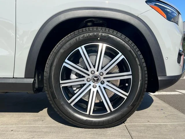 New 2026 Gray Mercedes-Benz GLE 350 image 9