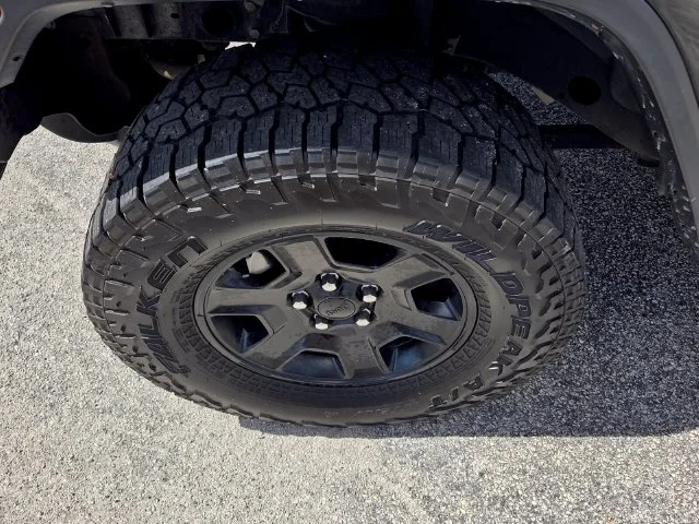 Used 2019 Black Jeep Unlimited Sahara image 17