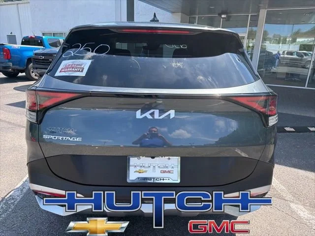 Used 2025 Gray Kia LX image 5