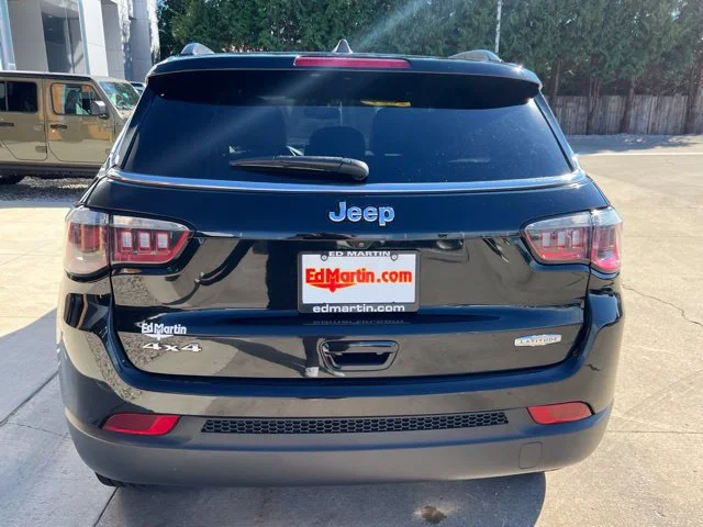 Used 2024 Black Jeep Latitude image 4