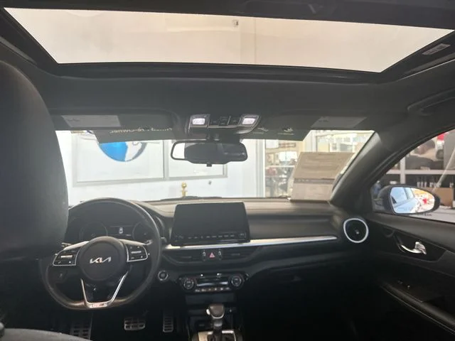 Used 2023 White Kia GT-Line image 18