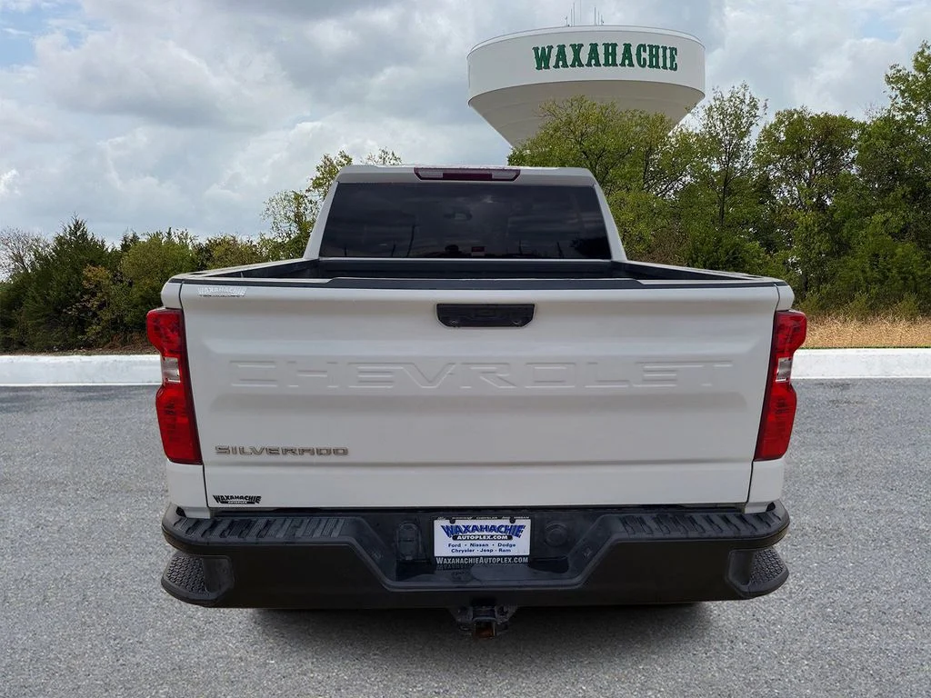 Used 2023 White Chevrolet WT image 4