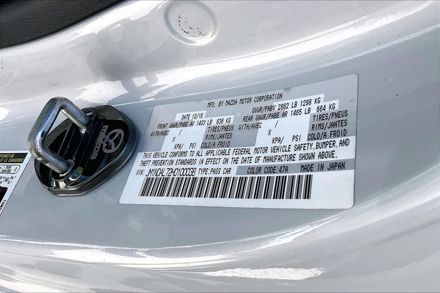 Used 2017 Ceramic Metallic Mazda Club image 31