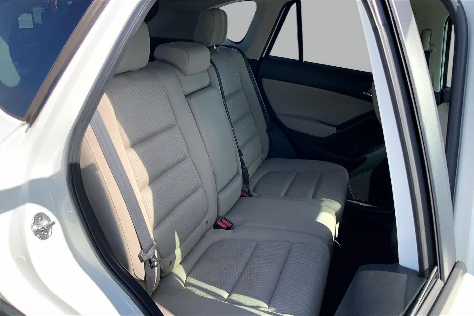 Used 2014 Crystal White Pearl Mica Mazda Touring image 18