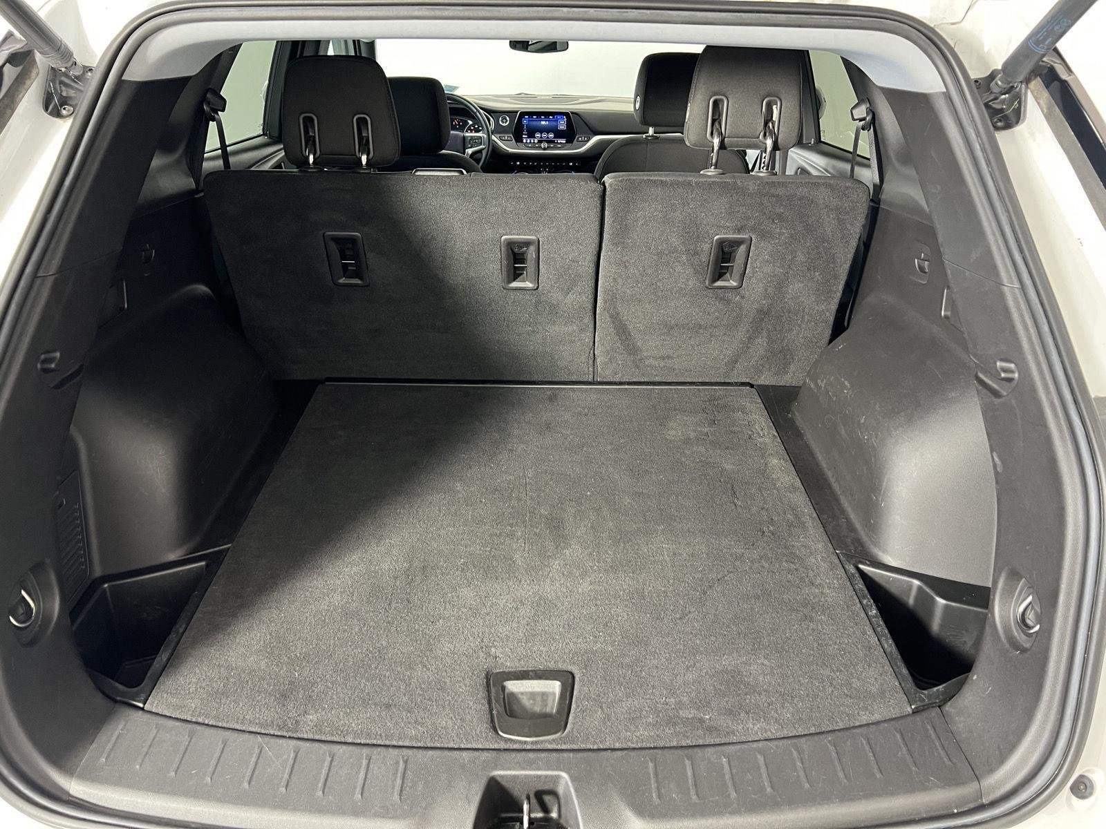 Used 2020 Summit White Chevrolet LT image 20