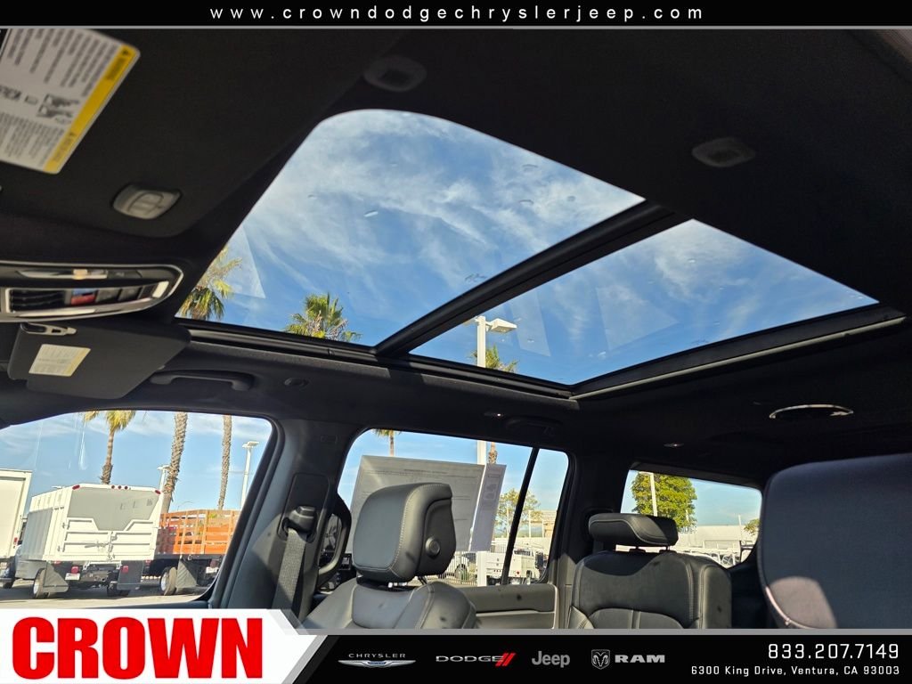 New 2026 High Gloss Black Exterior Paint Jeep Limited Altitude image 11